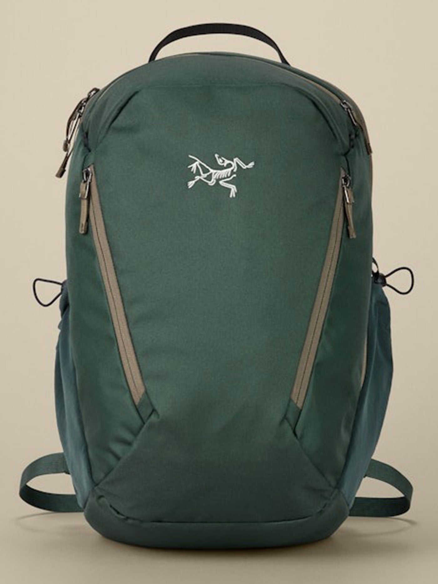 Arc'teryx Mantis 26 Backpack | EMPIRE