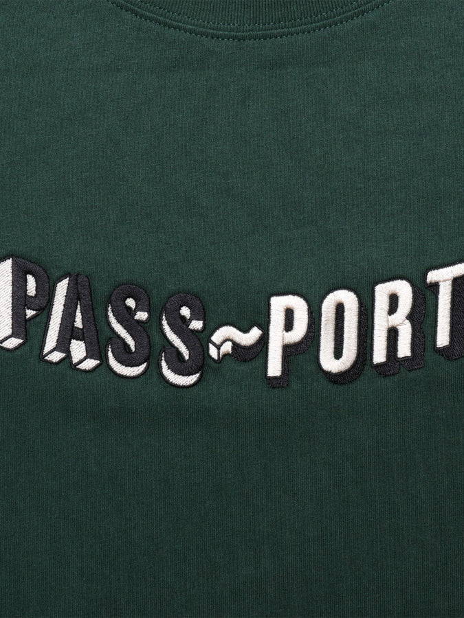 Pass Port Sunken Logo Embroidery T-Shirt Spring 2024 | FOREST GREEN