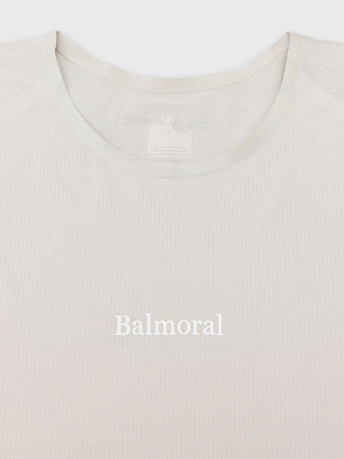 Balmoral T-shirt Oakwood Fall 2025 | STONE/WHITE