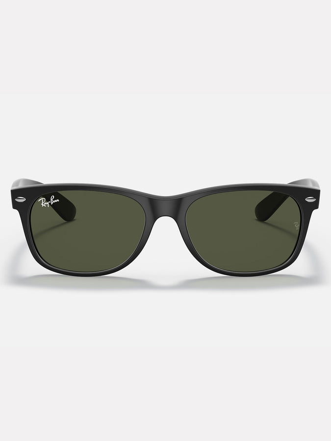 Ray-Ban New Wayfarer Matte Black/G-15 Green Sunglasses | MATTE BLACK/G-15 GREEN