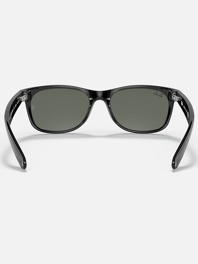 Ray Ban 2024 New Wayfarer Matte Black/Green Classic G-15 Sunglasses | MATTE BLACK/GREEN