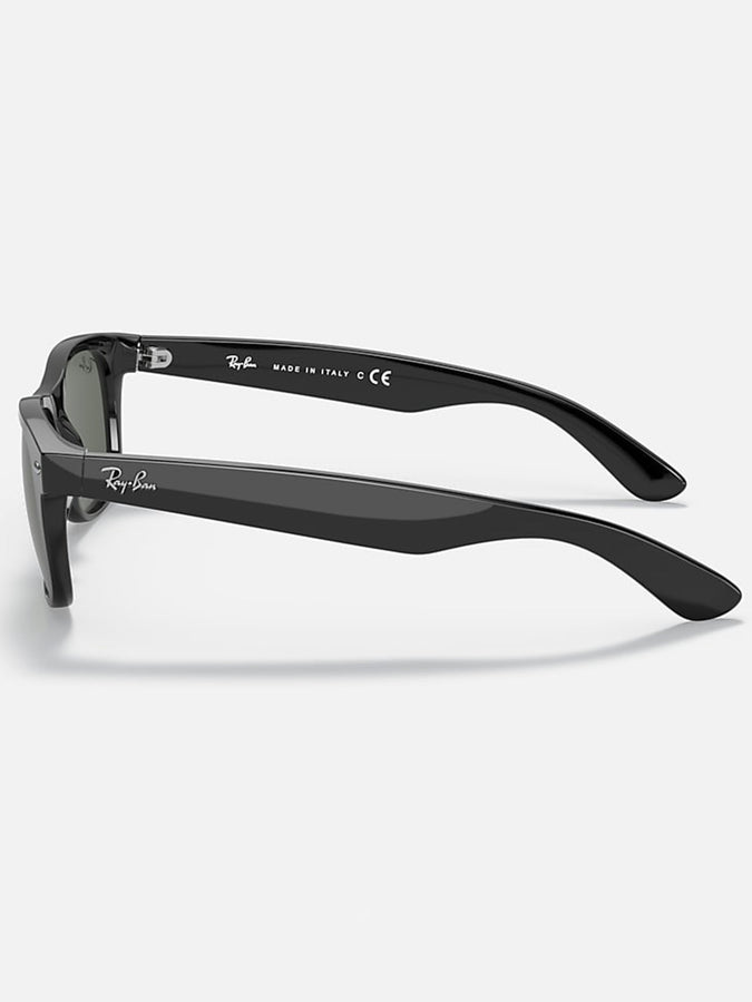 Ray Ban 2024 New Wayfarer Matte Black/Green Classic G-15 Sunglasses | MATTE BLACK/GREEN