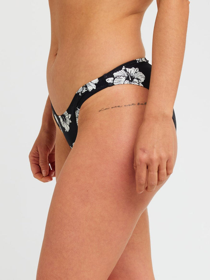 Rip Curl Party Wave Full Bikini Bottom Spring 2026 | BLACK/WHITE (0431)