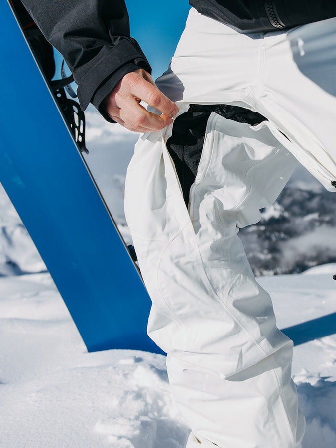 Burton [ak] Cyclic GORE‑TEX 2L Snowboard Pants 2024 | STOUT WHITE (100)