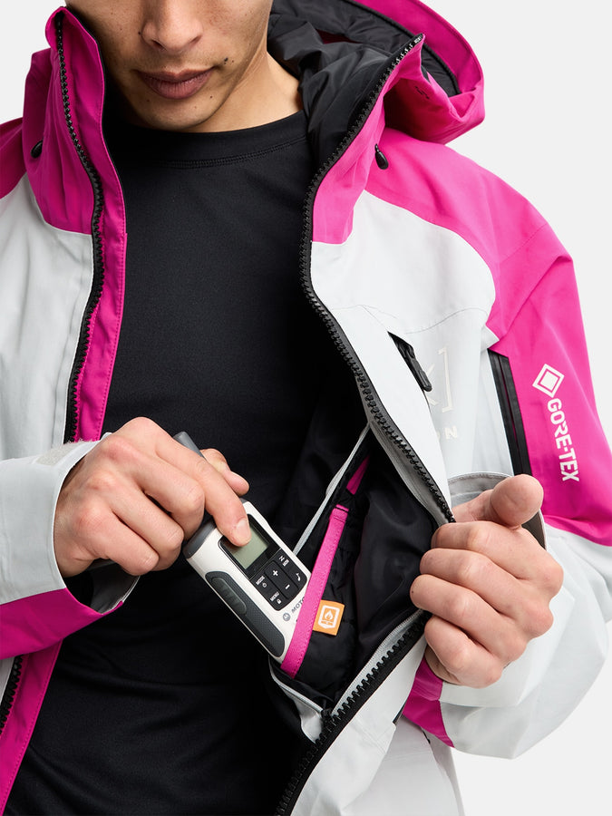 Burton GORE-TEX [ak] Cyclic Jacket Winter 2026 | VERY BERRY/GRAY CLOUD (EYY)