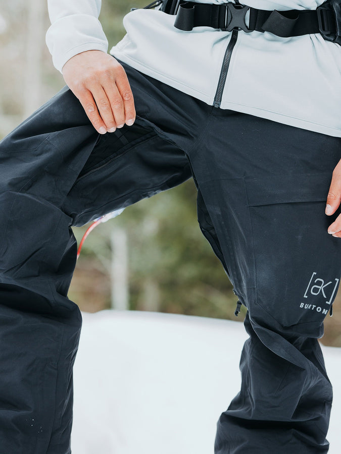 Burton GORE-TEX [ak] Swash Jacket Winter 2026 | TRUE BLACK (A04)