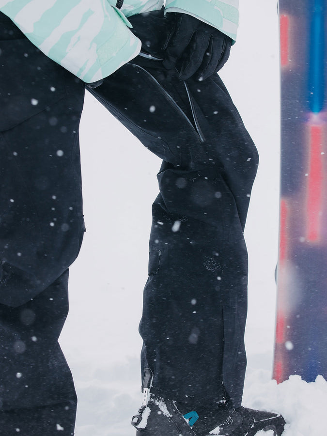 Burton GORE-TEX [ak] Freebird Overall Winter 2026 | TRUE BLACK (A04)