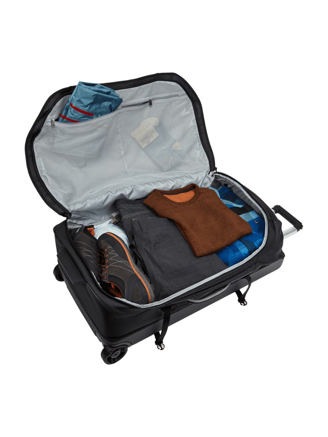 Thule Chasm Wheeled Duffle 91CM/32’’ Suitcase | BLACK