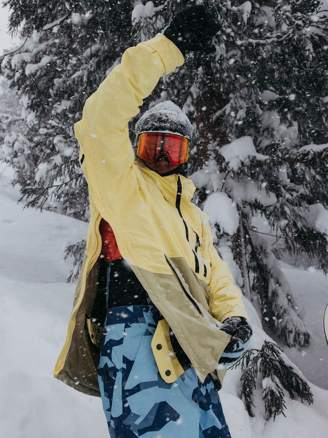 Burton [ak] GORE-TEX Velocity Anorak Snowboard Jacket 2024 | BUTTERMILK/MSHR (700)