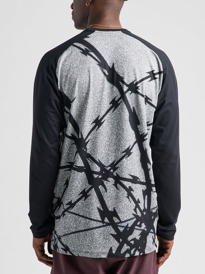 Burton Roadie Base Layer Tech Long Sleeve T-Shirt Winter 2027 | BAD DOG/TRUE BLACK (FCY)
