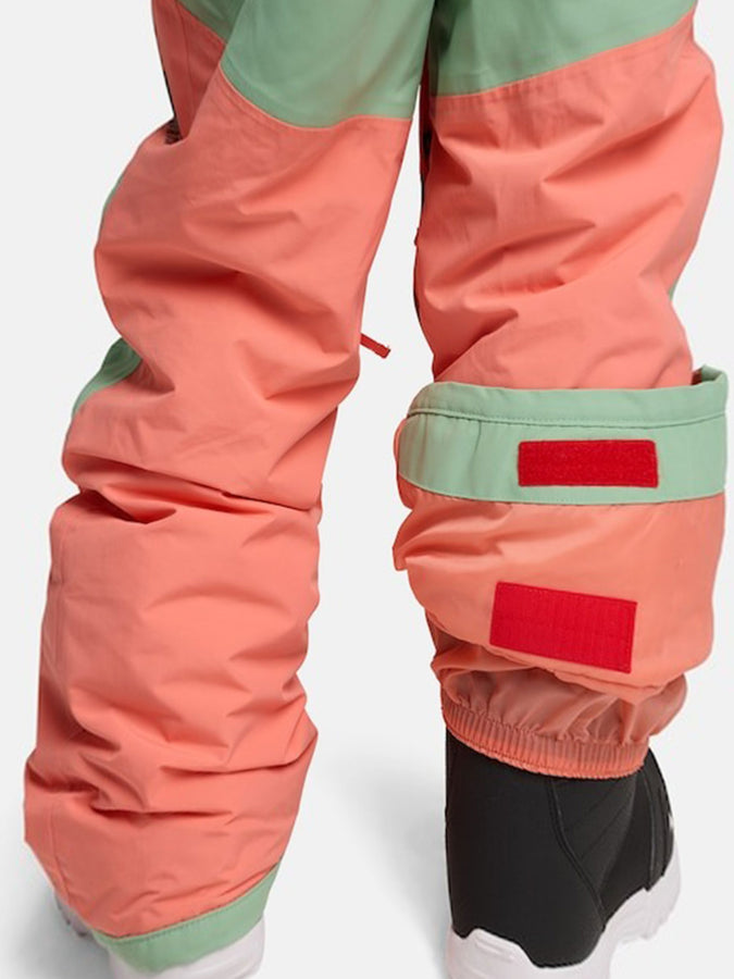 Burton Skylar Bib Pants Winter 2026 | PEACH ECHO (AWA)