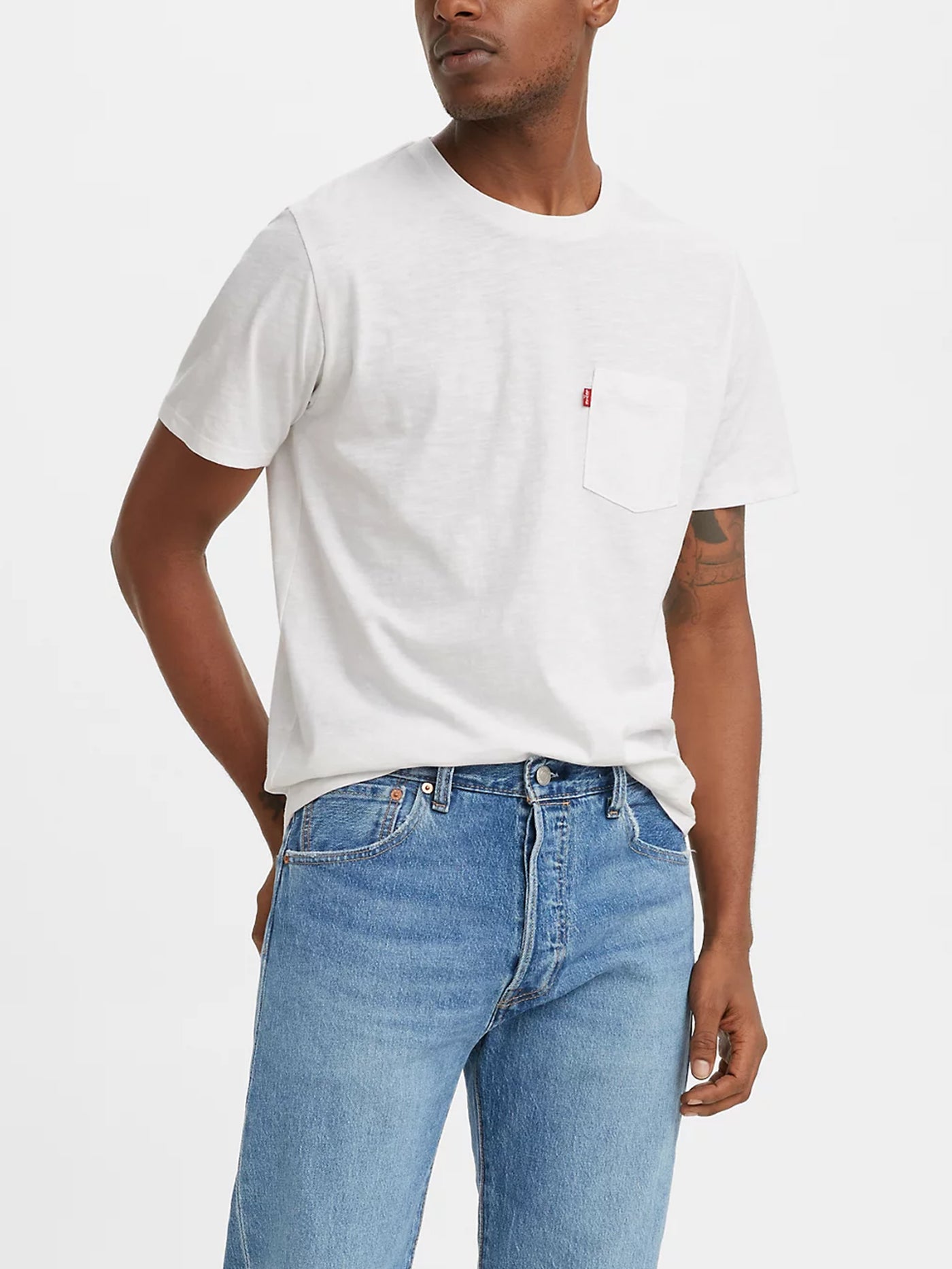Levis Classic Pocket White T-Shirt Spring 2024