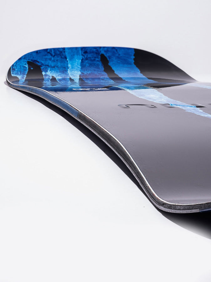 Gnu Banked Country 2027 – All Mountain Snowboard | N/A