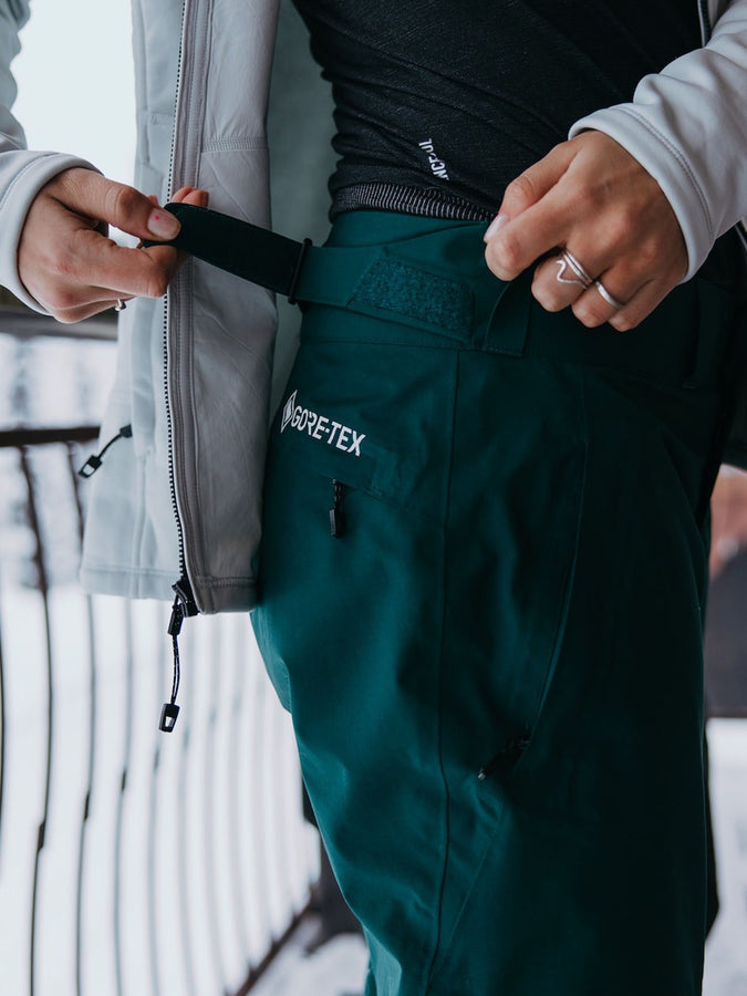 Burton [ak] GORE-TEX Summit Insulated Snowboard Pants 2025 | DEEP EMERALD (306)