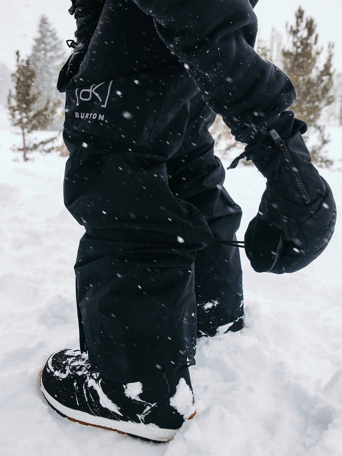 Burton GORE-TEX [ak] Kimmy Bib Winter 2026 | TRUE BLACK (A04)