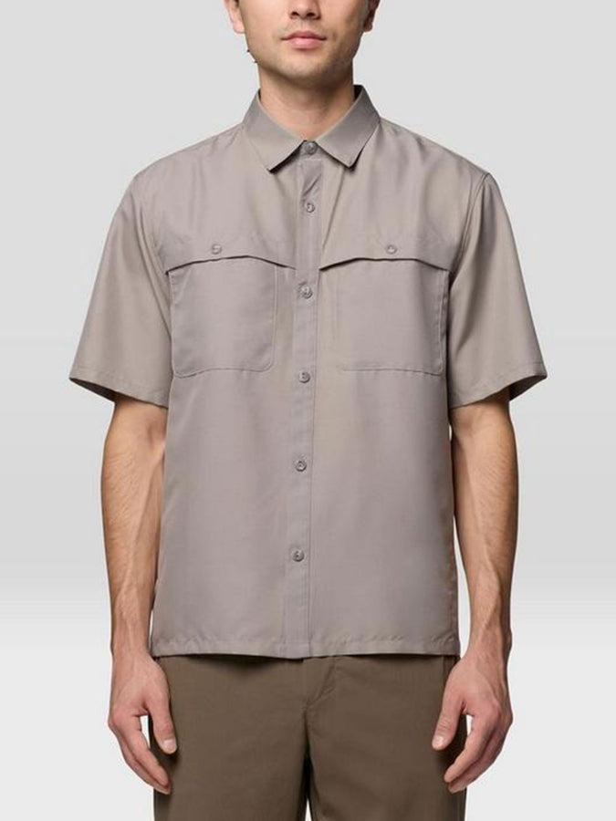 Moutnain Hardwear Sun Drift Cooling Short Sleeve Buttondown Shirt Spring 2026 | APPROACHING STORM (038)