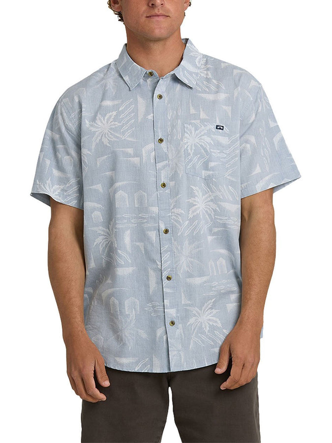 Billabong Sunday Short Sleeve Buttondown Shirt Spring 2026 | MID BLUE (MBU1)