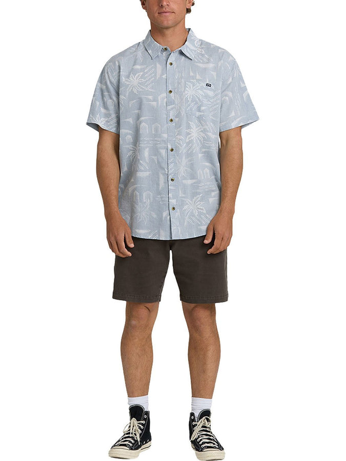 Billabong Sunday Short Sleeve Buttondown Shirt Spring 2026 | MID BLUE (MBU1)