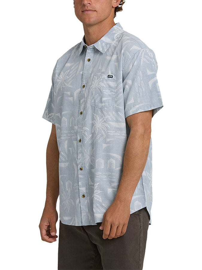 Billabong Sunday Short Sleeve Buttondown Shirt Spring 2026 | MID BLUE (MBU1)