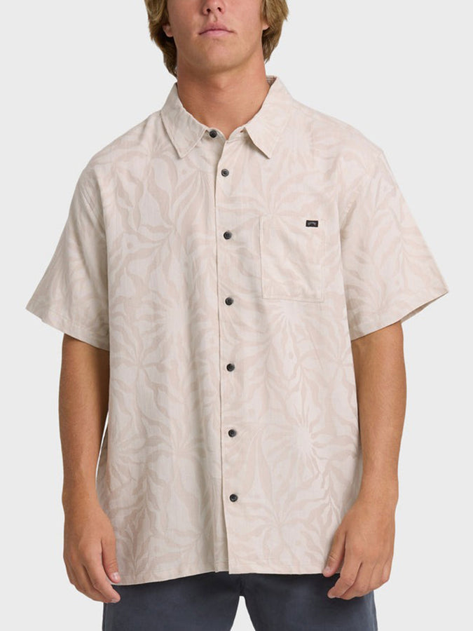 Billabong Sundays Jacquard Short Sleeve Buttondown Shirt Spring 2026 | ASH (ASB)