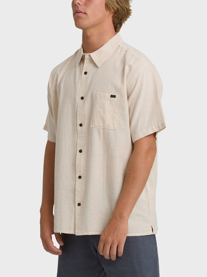 Billabong Victoria Short Sleeve Buttondown Shirt Spring 2026 | OFF WHITE (OFW)