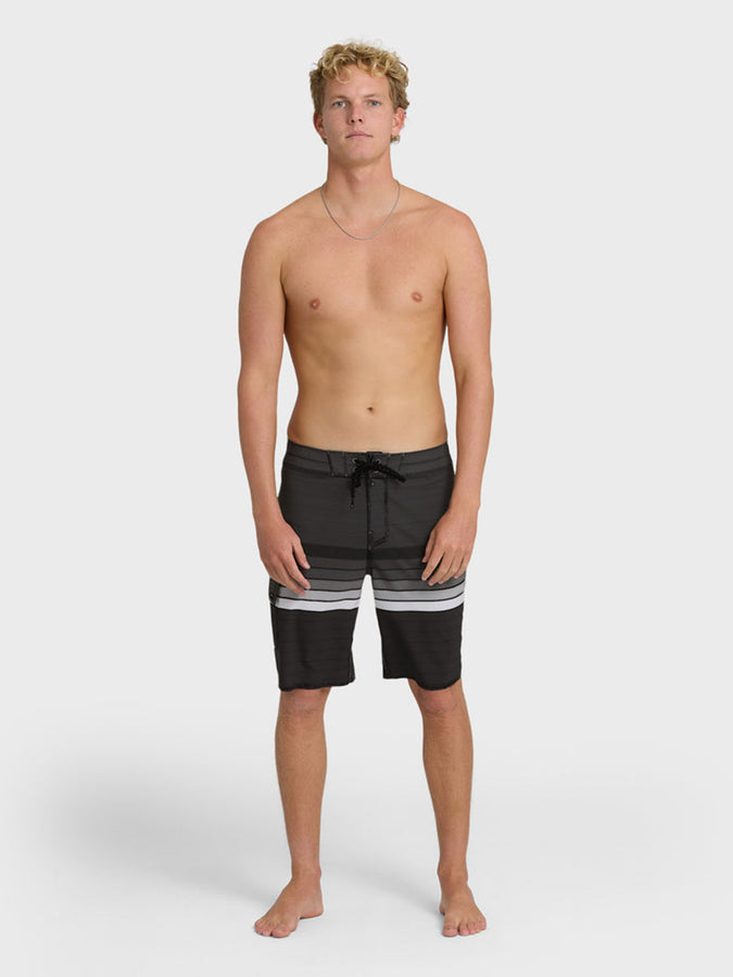 Billabong All Day Stripe Pro Boardshorts Spring 2026 | BLACK (BLK)