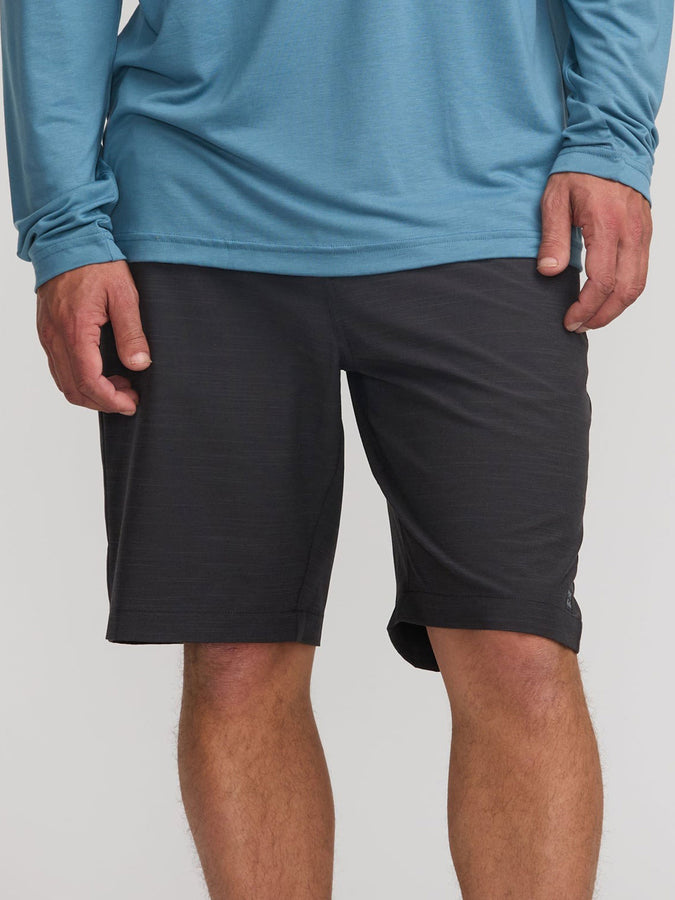 Billabong Crossfire Submersible Shorts Spring 2026 | BLACK (BLK)