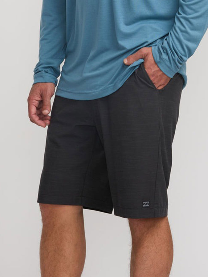 Billabong Crossfire Submersible Shorts Spring 2026 | BLACK (BLK)