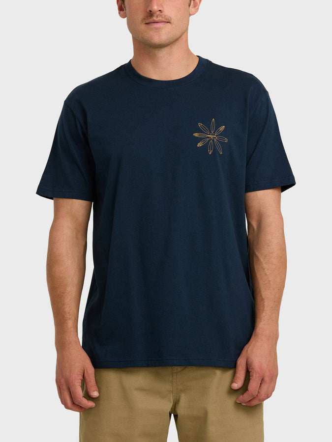 Billabong Quiver Premium T-Shirt Holiday 2025 | NAVY (NVY)