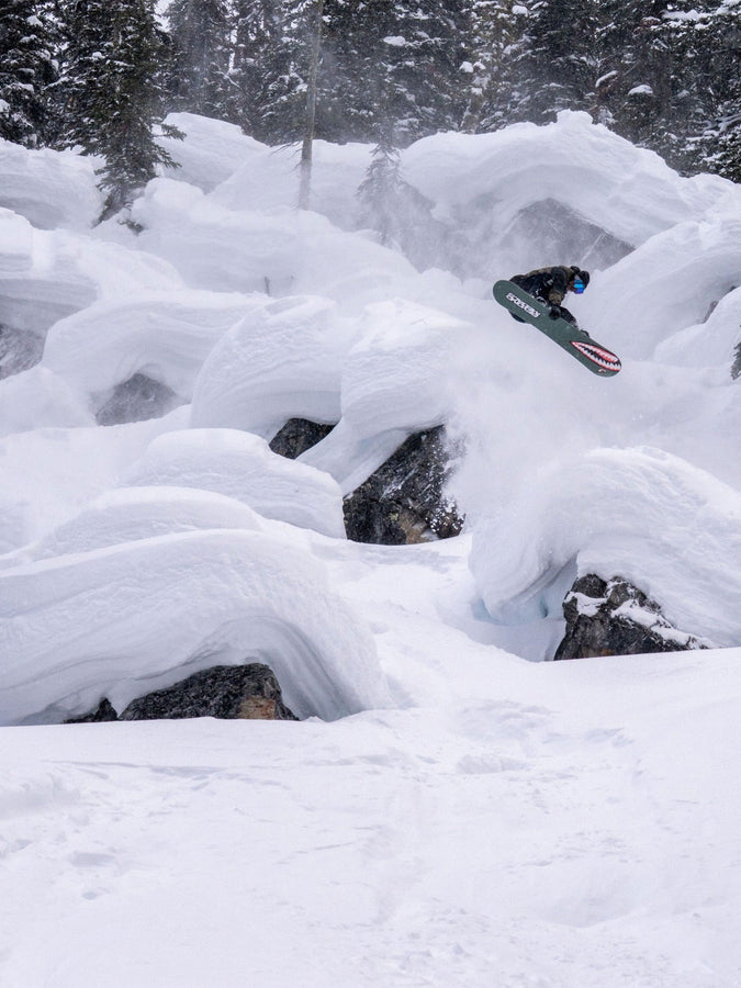 Bataleon x Beyond Medals Tornado 2027 – All Mountain Snowboard | N/A