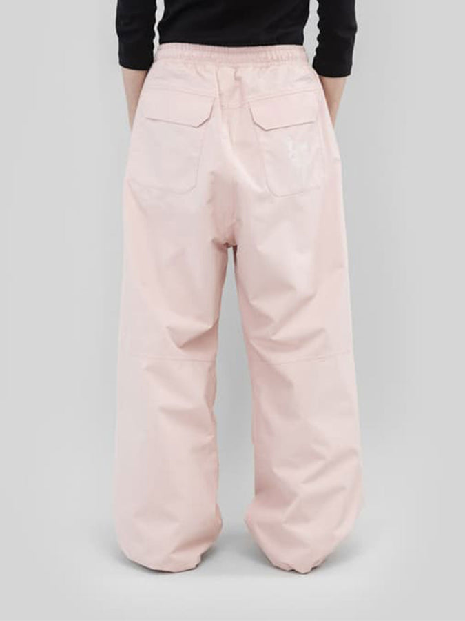 Beyond Medals Park 2027 – Shell Pants | PINK