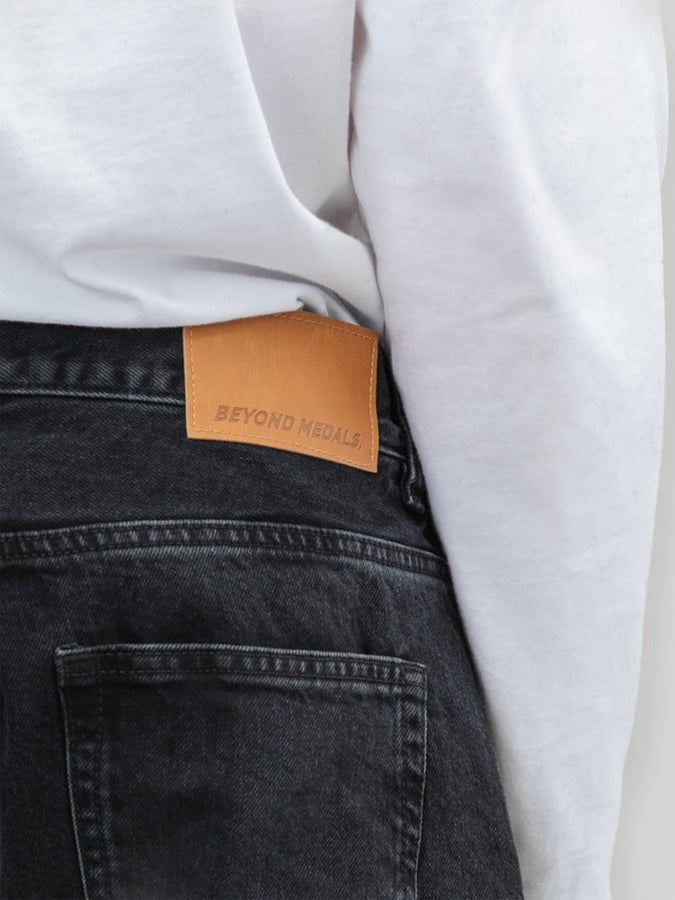 Beyond Medals Loose Jeans Holiday 2025 | BLACK