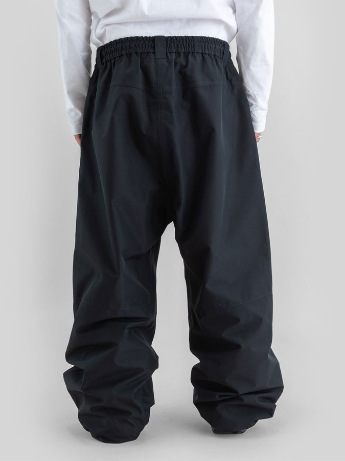 Beyond Medals Park Zip 2027 – Shell Pants | BLACK