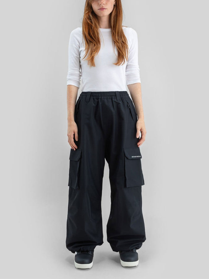 Beyond Medals Park Cargo 2027 – Shell Pants | BLACK