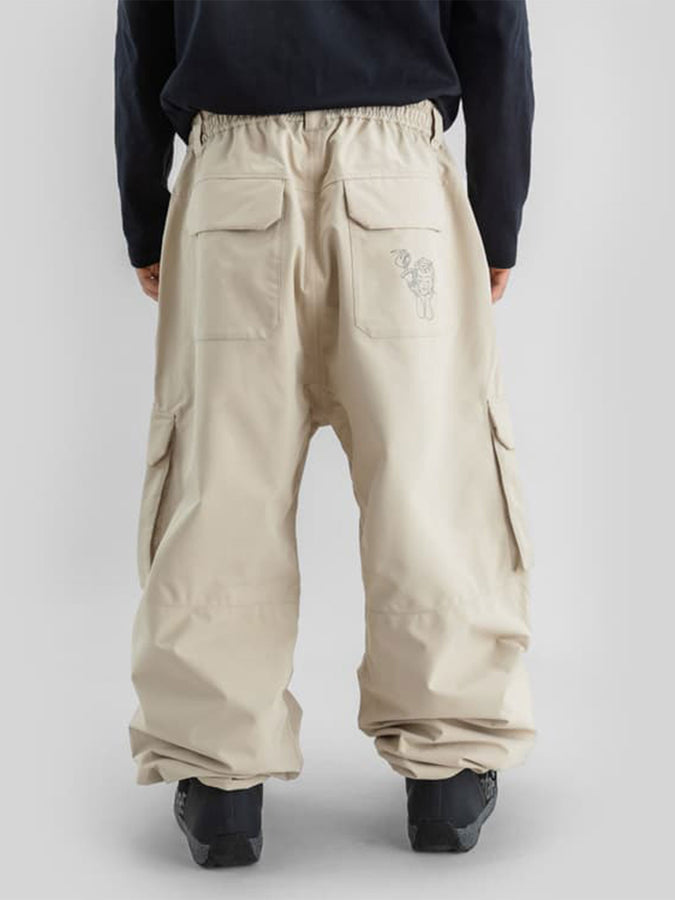 Beyond Medals Park Cargo 2027 – Shell Pants | BEIGE