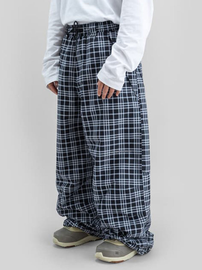 Beyond Medals Park 2027 – Shell Pants | PRINT