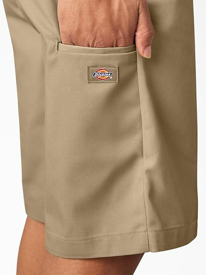 Dickies 13'' Multi-Pocket Work Shorts Spring 2026 | KHAKI (KHK)