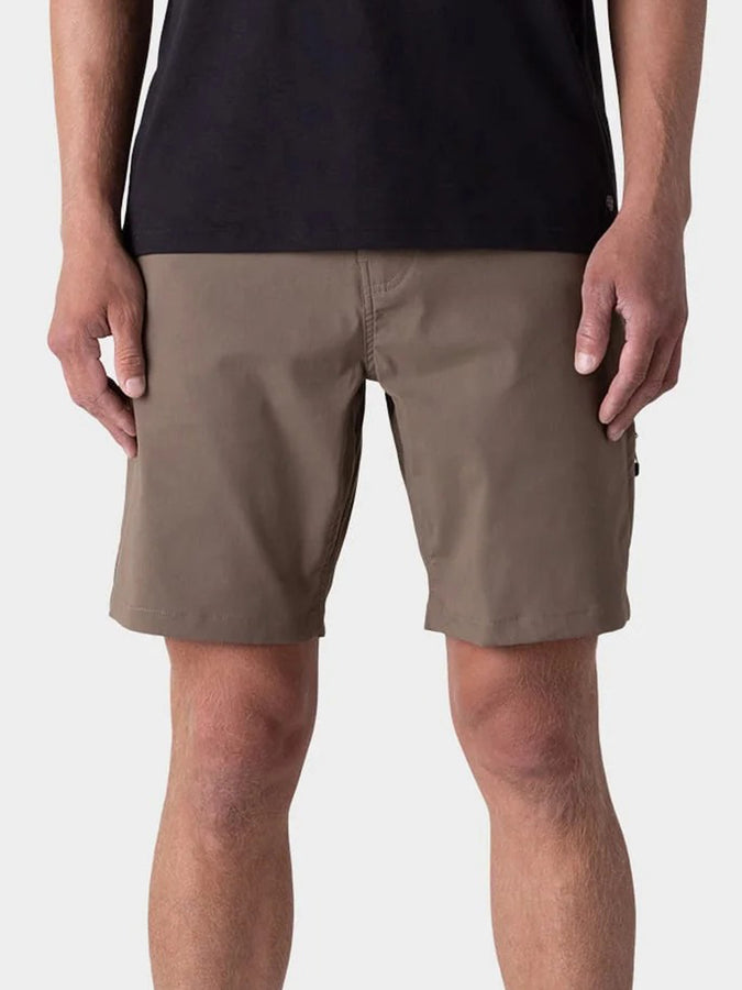 686 Everywhere Hybrid Relaxed Fit Shorts | TOBACCO (TBCO)