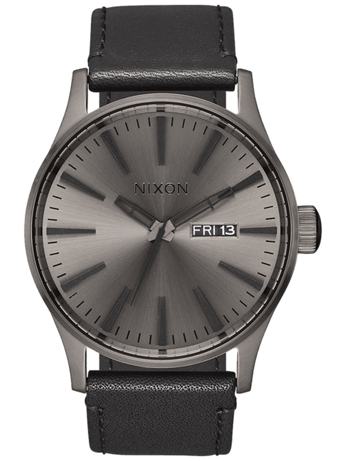 Nixon Sentry Leather Gunmetal/Black Watch 2025 | GUNMETAL/BLACK (1531)
