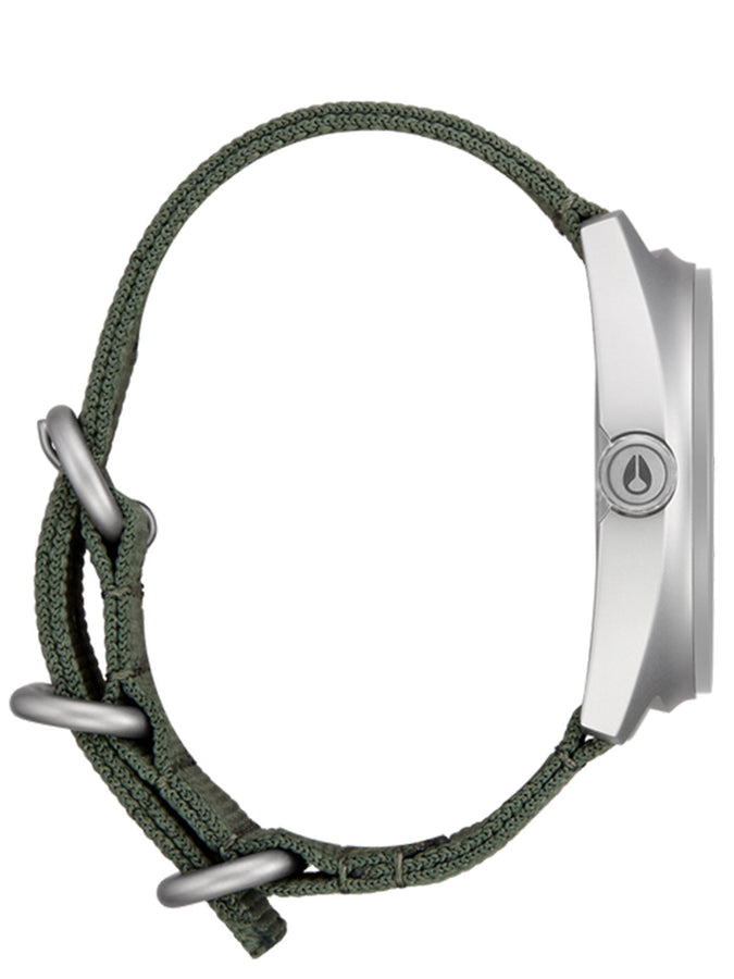 Nixon Clutch 42 Matte Silver/Thyme Watch 2025 | MATTE SILVER/THYME (5350)