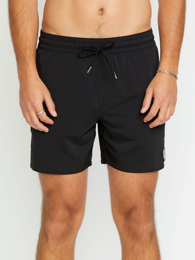 Volcom Lido Solid Trunk 16'' Boardshorts Spring 2026 | BLACK (BLK)
