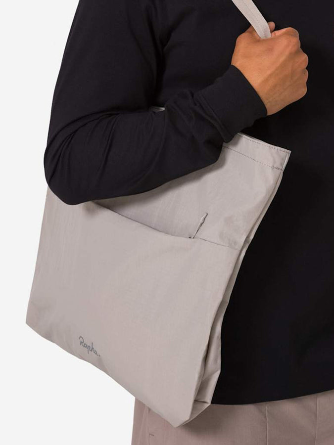 Rapha Tech Tote Bag Fall 2025 | DOVE/SILVER REFLECTIVE