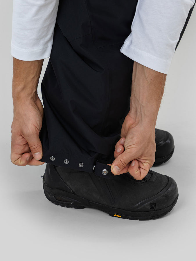 Beyond Medals Nostalgia Pants Winter 2026 | BLACK