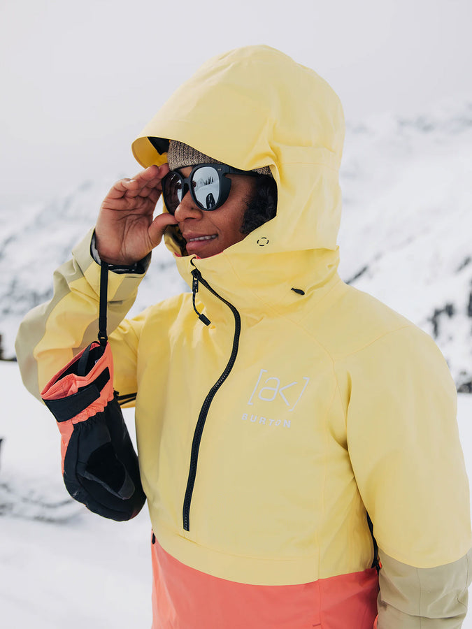 Burton [ak] GORE-TEX Kimmy Anorak Snowboard Jacket 2024 | BUTTERMILK/PNK/MSHR (700)