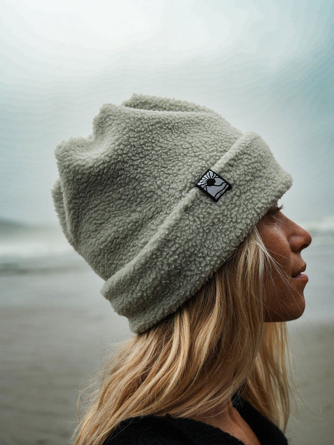 Notice The Reckless Moss Fleece Beanie | MOSS GREEN