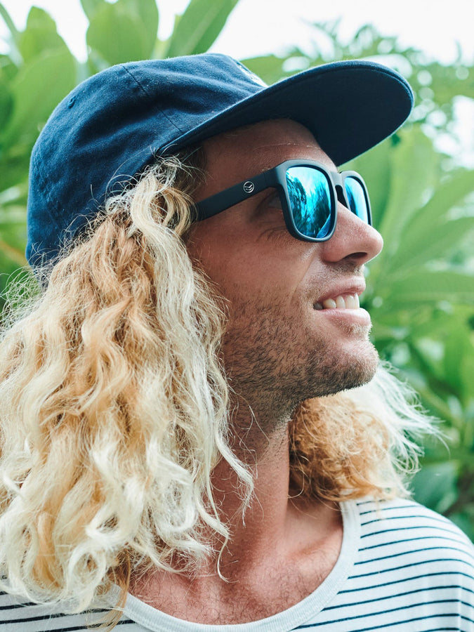 I-Sea Logan Sunglasses | BLACK/T-BLUE MIRROR