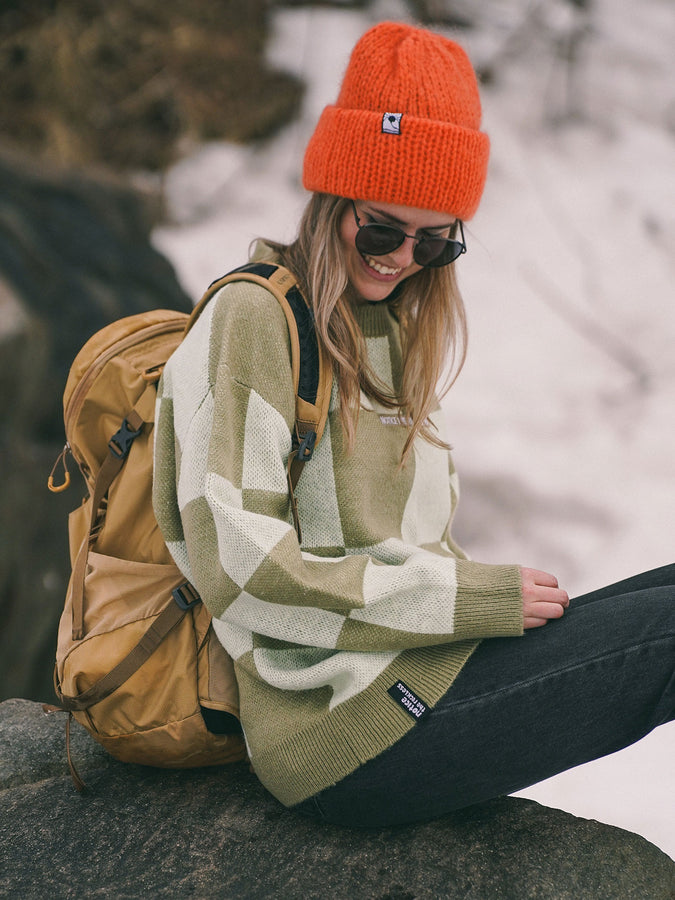 Notice The Reckless Moss Sweater Holiday 2025 | MOSS GREEN