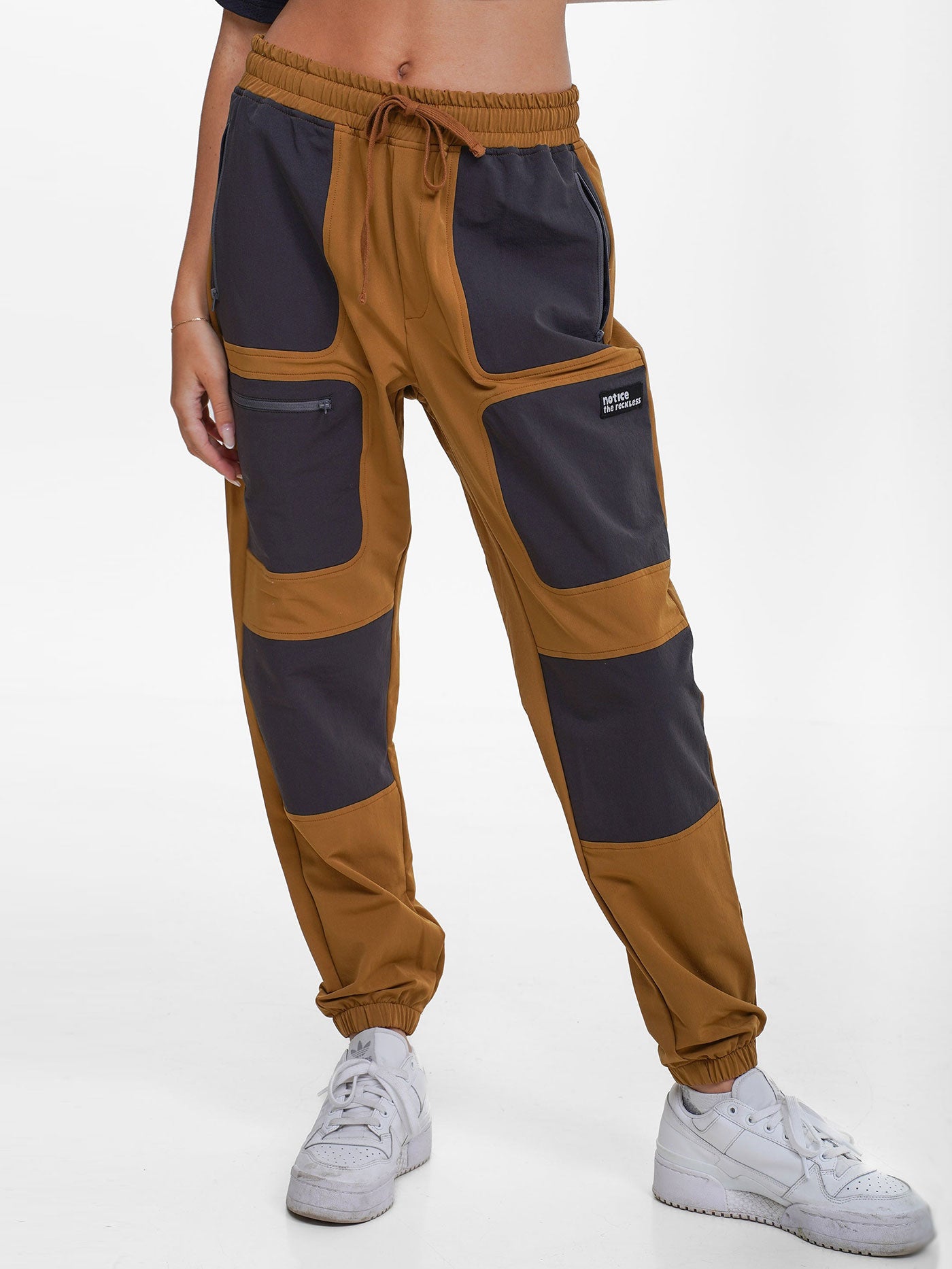 Notice The Reckless Ascend Women Pants Spring 2024