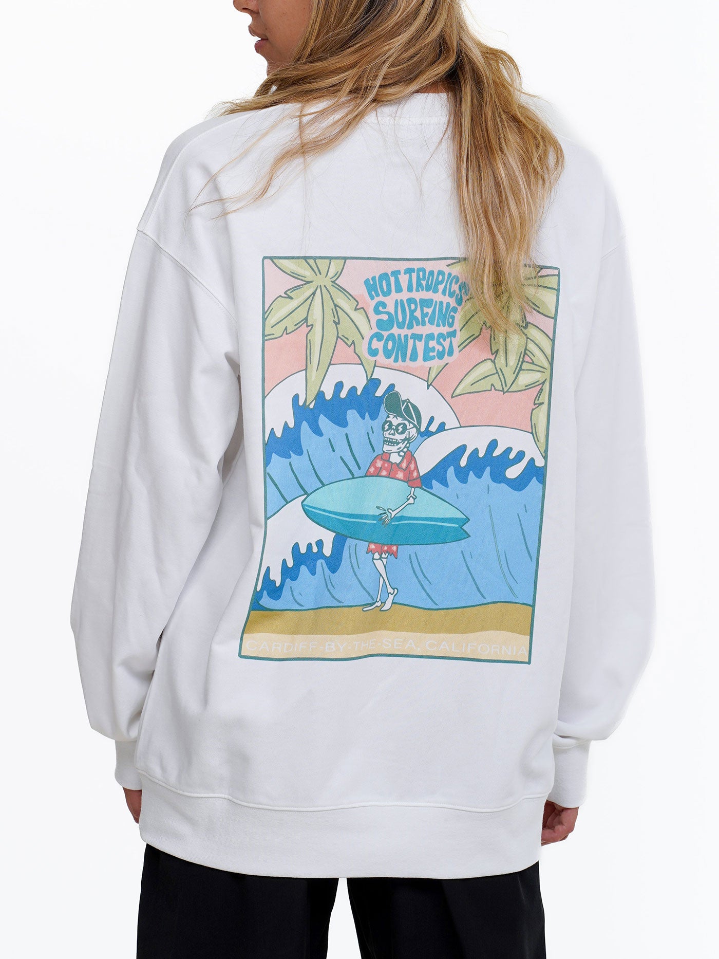 Notice The Reckless Catch a Wave Crewneck Spring 2024