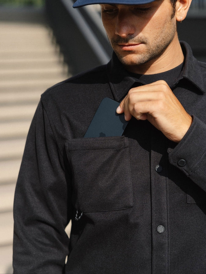 686 Whisper Knit Flannel L/S Buttondown Shirt Fall 2026 | BLACK (BLK)